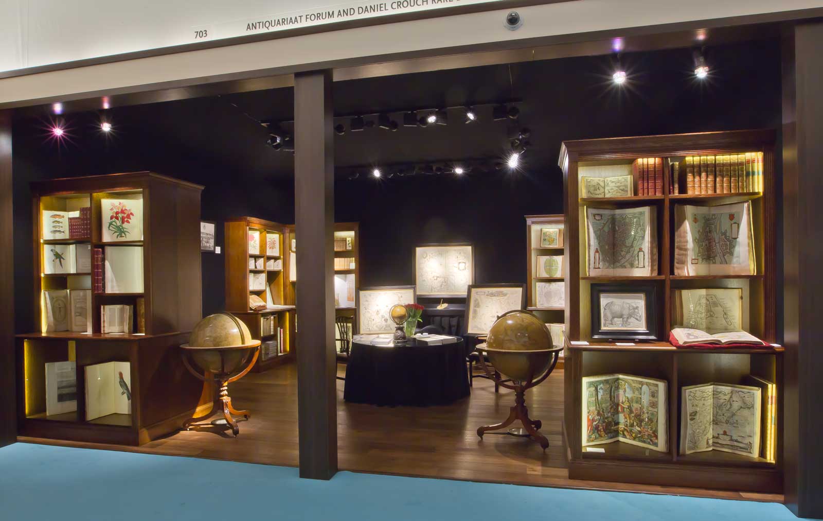 Daniel Crouch Rare Books.