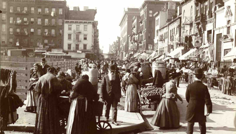 Unidentified photographer, Hester Street, West from the Southwest Corner of Norfolk Street, New York City, ca. 1898.